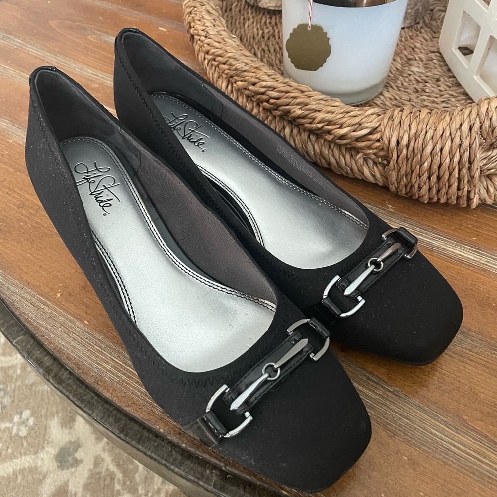 LIFE STRIDE “NEW!” Casual Wedge Shoe